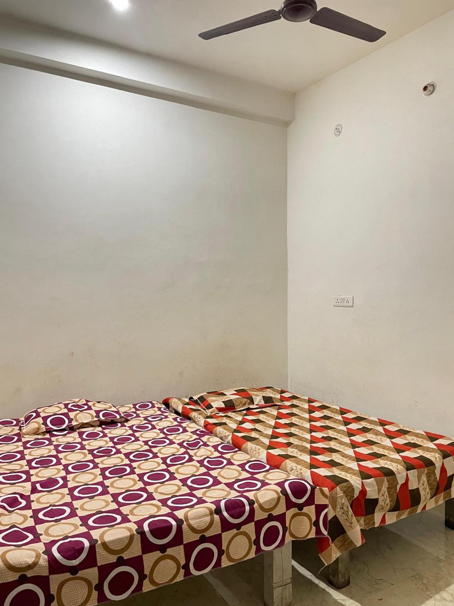 Om Sai Guest House 바라나시 외부 사진